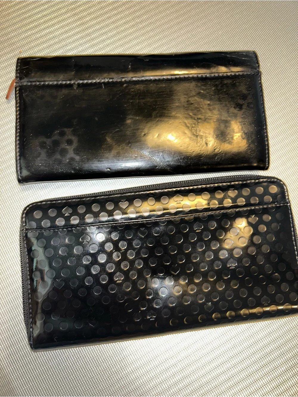 ✨REHAB✨ Kate Spade patent wallets